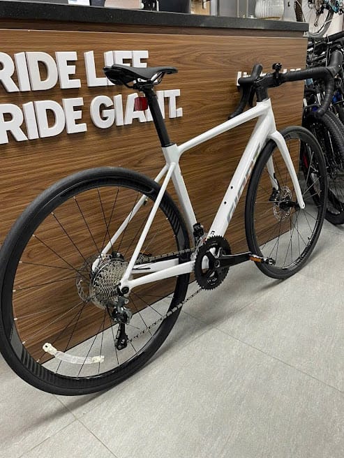 Xe đạp đua đường trường GIANT TCR SLR 2025 8 - Xe đạp đường phố xe dap dua giant tcr slr 2025 trang 02 - Xe đạp đường phố